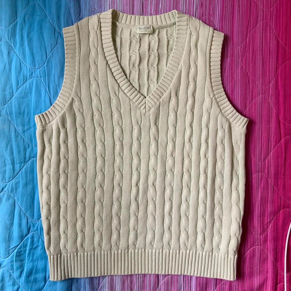 JOHN GALT Marlena Cotton Sweater Vest One Size from BRANDY MELVILLE